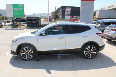 Nissan Qashqai 1.5DCİ PLATİNUM PREMİUM 2016 Model Düz Vites