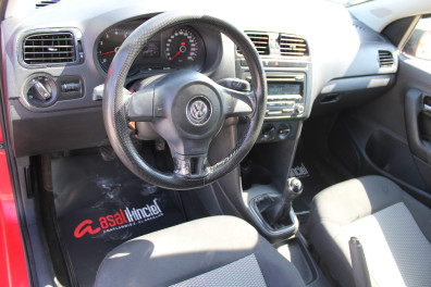 Volkswagen Polo  1.2 TRENDLİNE 2013 Model Düz Vites