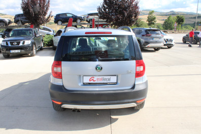Skoda Yeti 1.6 TDİ AMBİTİON 2012 Model Düz Vites