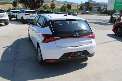 Hyundai i20 1.4 MPI JUMP  2022 Model Otomatik Vites