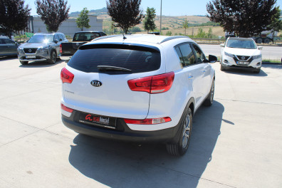 Kia Sportage 1.6GDİ COMFORT 2015 Model Düz Vites