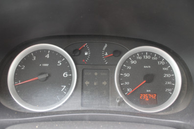 Renault Symbol 1.5 DCİ EXPRESSİON 2012 Model Düz Vites