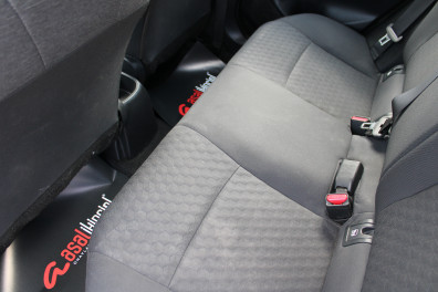 Toyota Yaris 1.5 DREAM AT 2021 Model Otomatik Vites