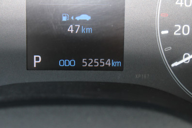 Toyota Yaris 1.5 DREAM AT 2021 Model Otomatik Vites