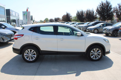 Nissan Qashqai 1.5 DCİ TEKNA MT 2015 Model Düz Vites