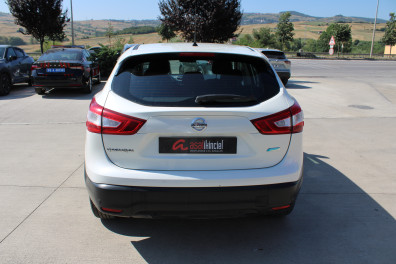 Nissan Qashqai 1.5 DCİ TEKNA MT 2015 Model Düz Vites