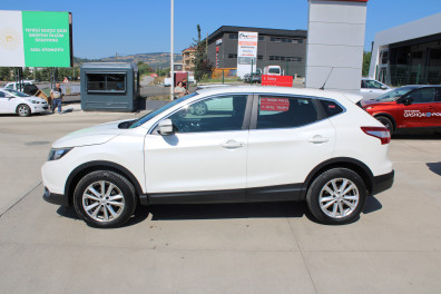 Nissan Qashqai 1.5 DCİ TEKNA MT 2015 Model Düz Vites