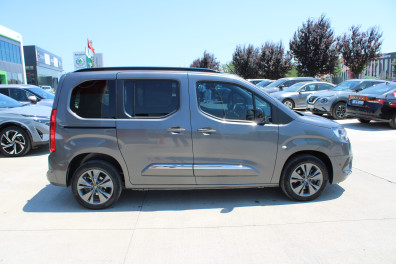 Toyota Proace City 1.5 PASSİON X-PACK AT 2023 Model Otomatik Vites