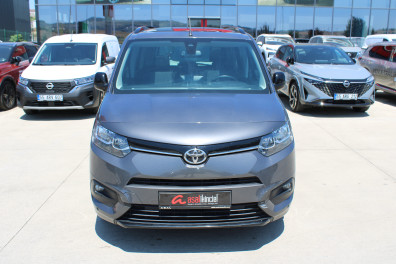 Toyota Proace City 1.5 PASSİON X-PACK AT 2023 Model Otomatik Vites