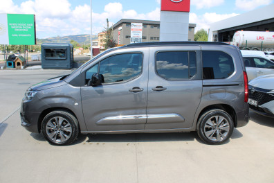 Toyota Proace City 1.5 PASSİON X-PACK AT 2023 Model Otomatik Vites
