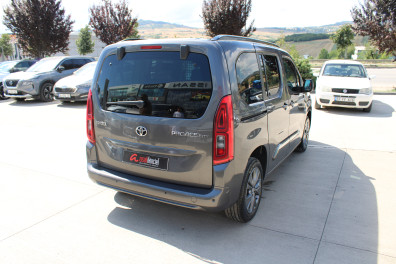 Toyota Proace City 1.5 PASSİON X-PACK AT 2023 Model Otomatik Vites
