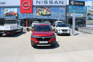 Suzuki S-Cross 1.4 GLX PREMİUM 4X4 2024 Model Otomatik Vites