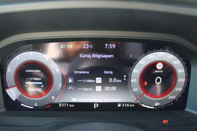 Nissan Qashqai 1.3 PLATİNUM PREMİUM AT 2023 Model Otomatik Vites