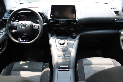 Toyota Proace City 1.5 PASSİON X-PACK 2023 Model Otomatik Vites