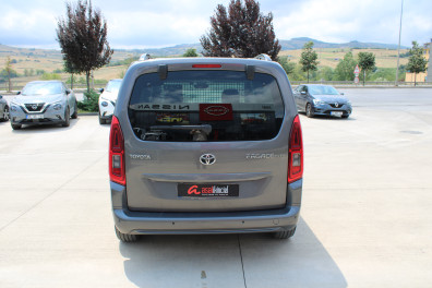 Toyota Proace City 1.5 PASSİON X-PACK 2023 Model Otomatik Vites