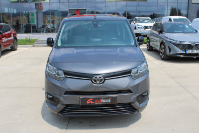 Toyota Proace City 1.5 PASSİON X-PACK 2023 Model Otomatik Vites