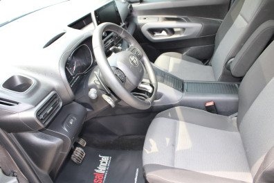 Toyota Proace City 1.5 PASSİON X-PACK 2023 Model Otomatik Vites