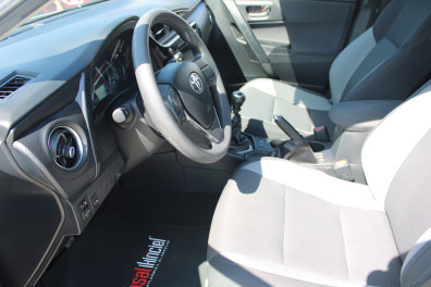 Toyota Auris 1.33 LİFE  2016 Model Düz Vites