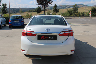 Toyota Corolla 1.6 LPG ADVANCE 2015 Model Otomatik Vites