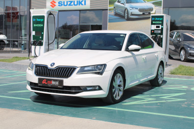 Skoda Superb 1.4 TSİ STYLE 2017 Model Otomatik Vites