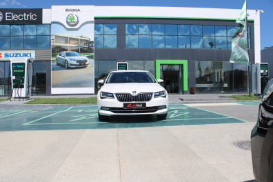 Skoda Superb 1.4 TSİ STYLE 2017 Model Otomatik Vites
