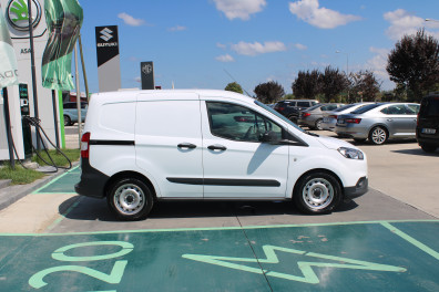 Ford  Transit COURİER 1.5TDCİ TREND 2023 Model Düz Vites