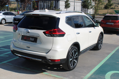 Nissan X-Trail 1.6DCİ PLATİNUM 2018 Model Otomatik Vites