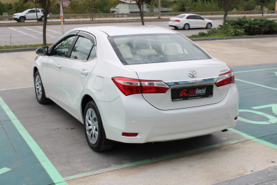 Toyota Corolla 1.33LPG LİFE  2016 Model Düz Vites