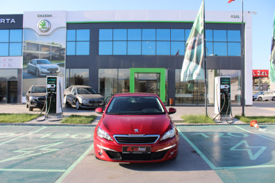 Peugeot 308 1.6BLUEHDİ ACTİVE 2015 Model Otomatik Vites