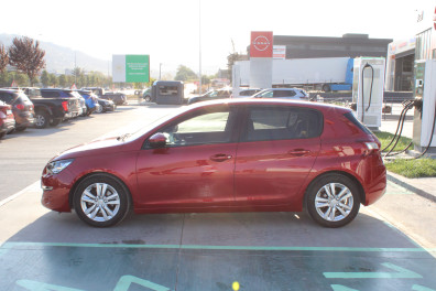 Peugeot 308 1.6BLUEHDİ ACTİVE 2015 Model Otomatik Vites