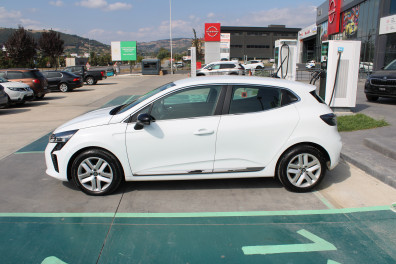 Renault Clio 1.0 TCE EVOLUTİON  2024 Model Otomatik Vites