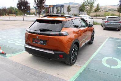 Peugeot 2008 1.5BLUEHDİ ALLURE 2023 Model Otomatik Vites