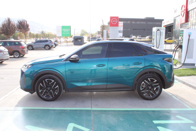 Peugeot 3008 1.2 HYBRİD ALLURE 2024 Model Otomatik Vites