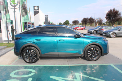 Peugeot 3008 1.2 HYBRİD ALLURE 2024 Model Otomatik Vites