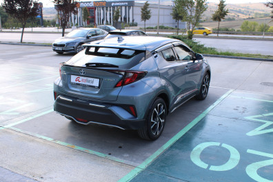 Toyota C-HR 1.8HYBRİD PASSİON 2020 Model Otomatik Vites