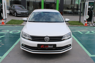 Volkswagen Jetta 1.6TDİ COMFORTLİNE 2015 Model Otomatik Vites
