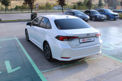 Toyota Corolla 1.5 VİSİON PLUS  2025 Model Otomatik Vites
