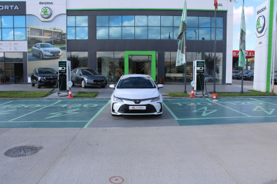 Toyota Corolla 1.5 VİSİON PLUS  2025 Model Otomatik Vites