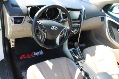 Hyundai i30 1.6 CRDİ ELİTE 2014 Model Otomatik Vites
