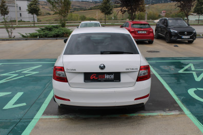 Skoda Octavia 1.2 TSİ STYLE  2016 Model Otomatik Vites