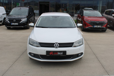 Volkswagen Jetta 1.2 TSİ COMFORTLİNE  2014 Model Düz Vites