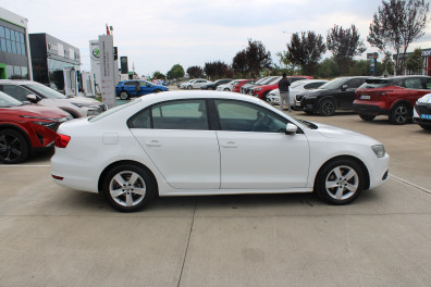 Volkswagen Jetta 1.2 TSİ COMFORTLİNE  2014 Model Düz Vites