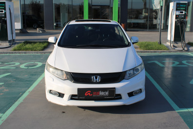 Honda Civic 1.6LPG BLACK EDİTİON 2015 Model Otomatik Vites
