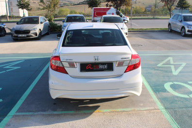 Honda Civic 1.6LPG BLACK EDİTİON 2015 Model Otomatik Vites