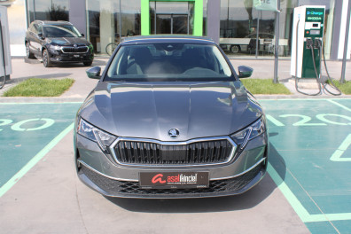 Skoda Octavia 1.5TSİ MHEV PREMİUM 2025 Model Otomatik Vites
