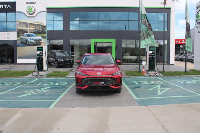 MG HS 1.5 PHEV LUXURY 2024 Model Otomatik Vites