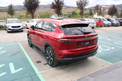 MG HS 1.5 PHEV LUXURY 2024 Model Otomatik Vites