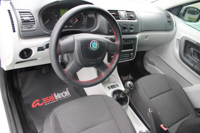 Skoda Fabia 1.2 AMBİTİON 2012 Model Düz Vites