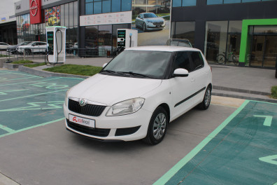 Skoda Fabia 1.2 AMBİTİON 2012 Model Düz Vites