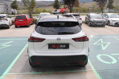 Nissan Qashqai 1.3 DIG-T SKYPACK  2023 Model Otomatik Vites